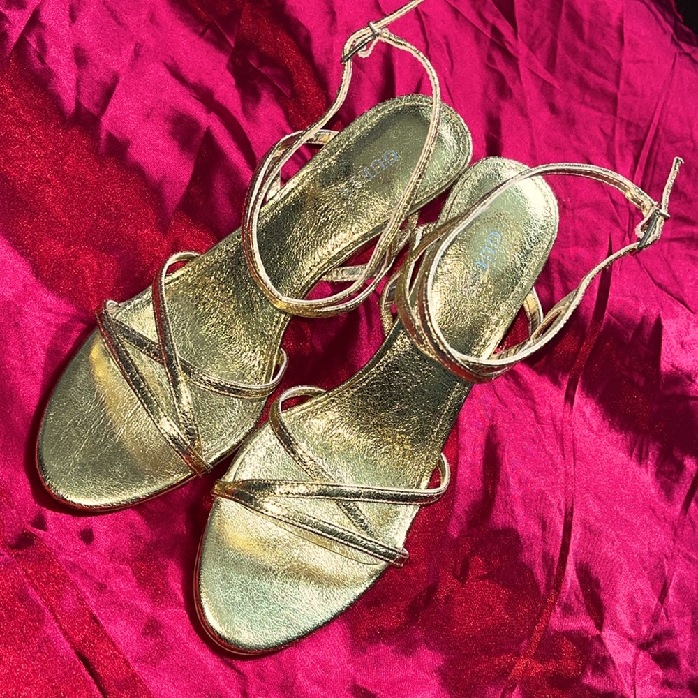 Guess Fumi Gold Strappy Stiletto Heels Size 8m - Picture 3 of 7